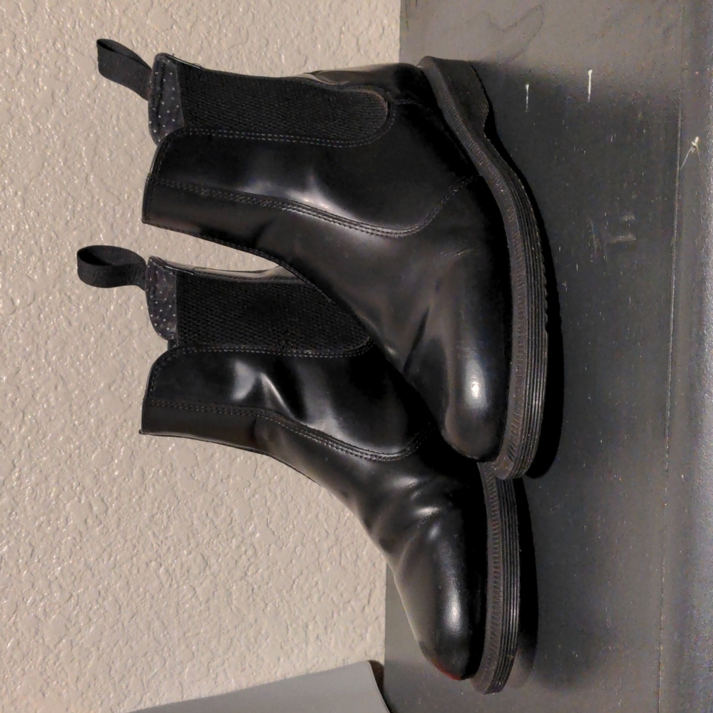 Dr. Martens Flora Chelsea Boots Size 7
